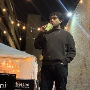 Meet your Posher, Max